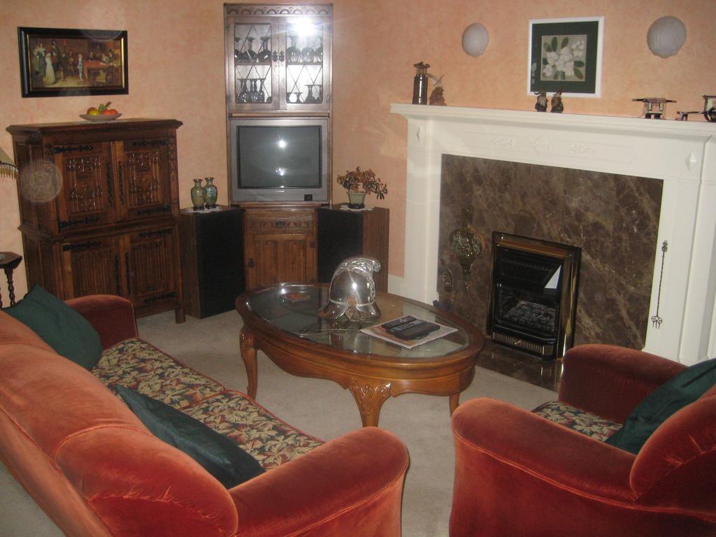 Point Grey Guest House Ванкувер Экстерьер фото